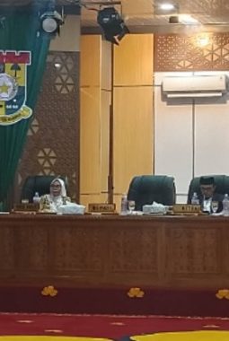 Sampaikan LKPJ 2025, Bupati Ahmad Yuzar Paparkan Keberhasilan Pembangunan Kampar