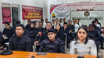 LABUHAN DELI – Kepala Rutan Kelas I Labuhan Deli, Eddy Junaedi, bersama jajaran pejabat struktural.
