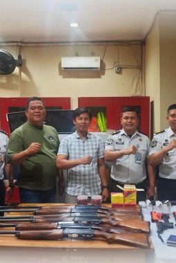 Dalam rangka meningkatkan keamanan dan memastikan kelayakan penggunaan senjata api dinas.
