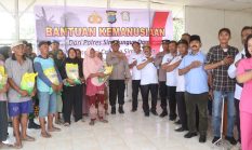 Kapolres Simalungun Turun Langsung, Salurkan Bantuan Kemanusiaan bagi Korban Angin Puting Beliung di Pematang Bandar