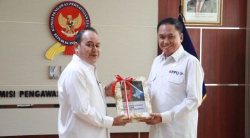 KPPU TETAPKAN GOPPRERA PANGGABEAN p KETUA DAN HILMAN PUJANA SEBAGAI WAKIL KETUA PERIODE JULI 2026–JANUARI 2029