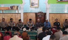 POLRES BINJAI GELAR PENGAJIAN DAN DOA BERSAMA ANAK YATIM DI MASJID AL-IKHLAS