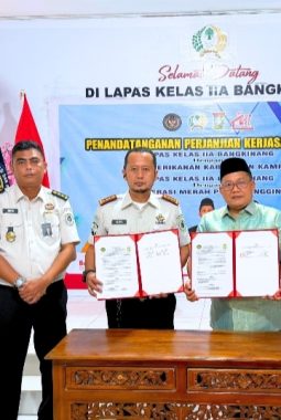 PERKUAT PROGRAM PEMBINAAN KEMANDIRIAN WARGA BINAAN, LAPAS BANGKINANG GANDENG DINAS PERIKANAN KABUPATEN KAMPAR DAN KOPERASI MERAH PUTIH LANGGINI