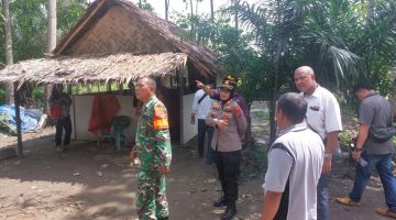 *Polsek Binjai Gandeng TNI dan Kepala Desa Grebek Sarang Narkoba*