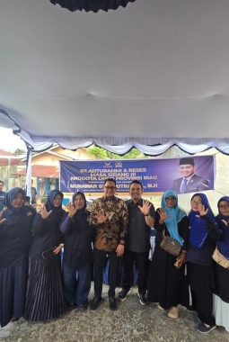 Menjemput aspirasi warga,anggota DPRD provinsi Riau mengelar reses di kulim Pekanbaru.