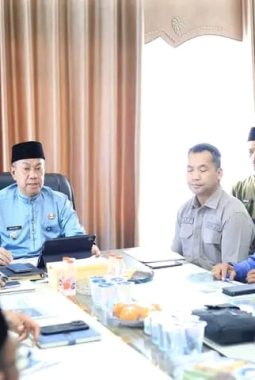 Wabup Meranti Serahkan Santunan BPJS Rp52 Juta, Optimalisasi Pelaksanaan Program Jaminan Sosial Ketenagakerjaan Diperkuat