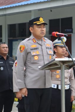 Kapolres Langkat Jadi Pembina Upacara di Yayasan Pendidikan Putra Jaya Jabal Rahman, Berikan Motivasi dan Edukasi Kamtibmas kepada Pelajar