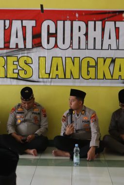 *Jumat Curhat Polres Langkat, Perkuat Kamtibmas Bersama Masyarakat Banyumas*