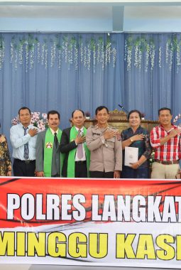 Polres Langkat Gelar Minggu Kasih, Ajak Jemaat GKI Bersama Jaga Kamtibmas dan Waspadai Kejahatan Siber
