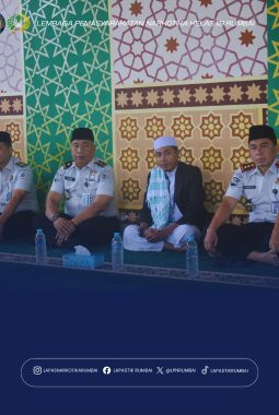 Bertempat di masjid Lapas Narkotika Kelas IIB Rumbai, suasana penuh kekhidmatan menyelimuti acara