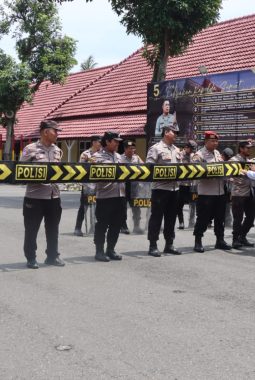 Kapolres Binjai Cek Langsung Kesiapsiagaan Pleton Dalmas