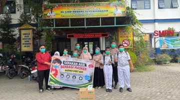 Foto: Aksi PT Arara Abadi Unit APP Group saat menyalurkan puluhan ribu masker kepada siswa SD/SMP di Pekanbaru, Selasa (15/9/2026).