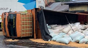 Rem Truk Diduga Blong, Tabrakan Beruntun di Sibolangit Hantam 4 Rumah dan Bangunan SD