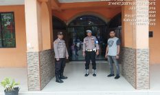 Polsek Stabat Laksanakan Pengamanan Ibadah Minggu di Gereja Kecamatan Stabat