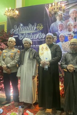 KAPOLRES BINJAI HADIRI MAULID ARBA’IN DI MASJID AS-SYAKIRIN, AJAK MASYARAKAT JAGA KAMTIBMAS
