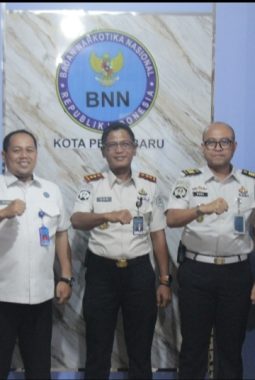 Perkuat Sinergi, Kalapas Kelas IIA Pekanbaru Jalin Koordinasi dengan BNN dan Pengadilan Negeri