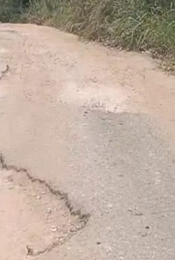 Warga Jalan Budi Mulia Tuah Negeri Pekanbaru Keluhkan Jalan Rusak, Berharap Perhatian Pemerintah Demi Anak Sekolah & Rumah Ibadah