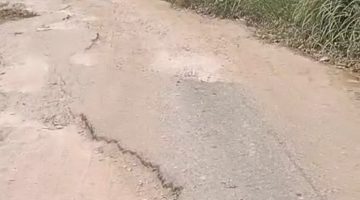 Warga Jalan Budi Mulia Tuah Negeri Pekanbaru Keluhkan Jalan Rusak, Berharap Perhatian Pemerintah Demi Anak Sekolah & Rumah Ibadah